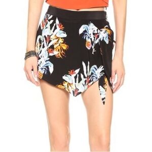 Rebecca Minkoff Shorts Women's 4 Wrap 100% Silk NWT